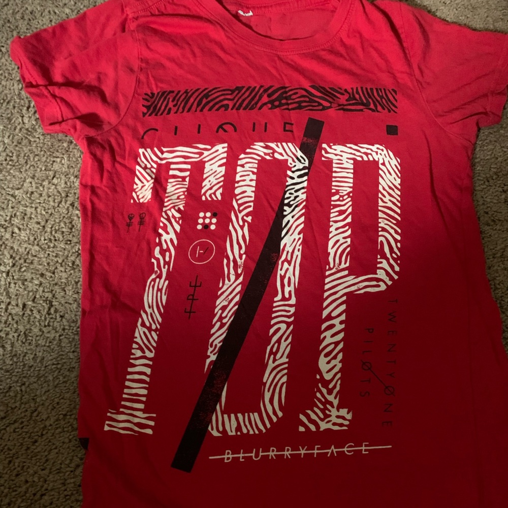 top shirt